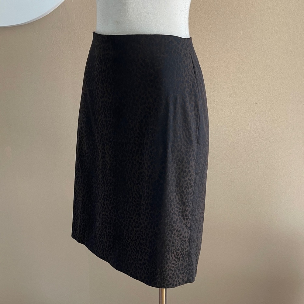 Y2K Retro Vintage Bebe Leopard-Print Pencil Skirt – Size Small (26” Waist)